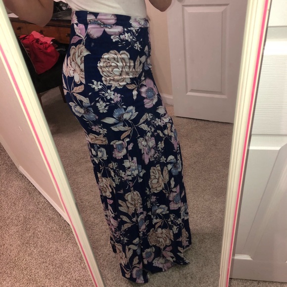 HenriGirl skirt - Picture 1 of 2